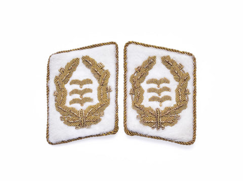 WH Luftwaffe Kragenspiegel General Antik Optik collar tabs reproduction with antique finish embroidery for WW2 militaria collectors, reenactment uniforms, and historical displays