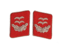 W2 German Luftwaffe Oberleutnant der Flakartillerie Kragenspiegel collar tabs reproduction with embroidered Flak officer insignia for collectors, reenactment uniforms, and historical military displays